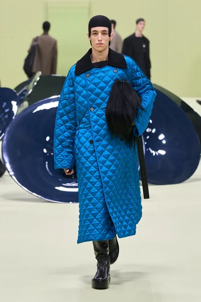Look 29